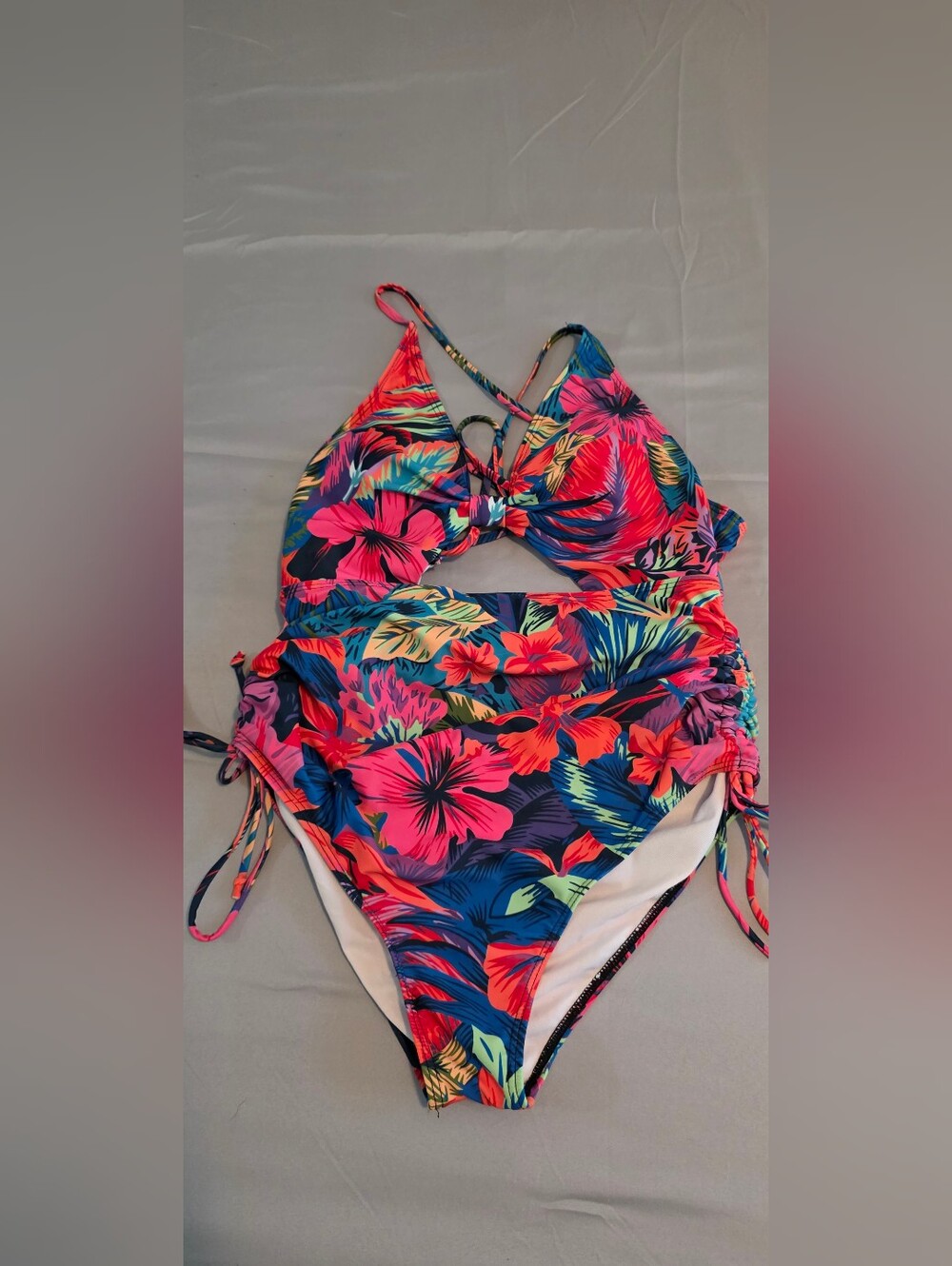 Woman Floral Cutout One-Piece Swimsuit - Pink Blue Multi